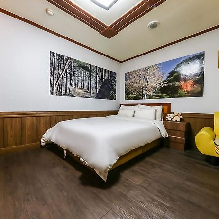 Pine Motel Boryeong Ngoại thất bức ảnh