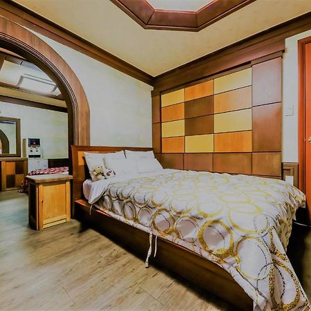 Pine Motel Boryeong Ngoại thất bức ảnh