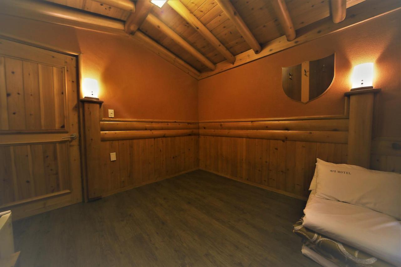 Pine Motel Boryeong Ngoại thất bức ảnh