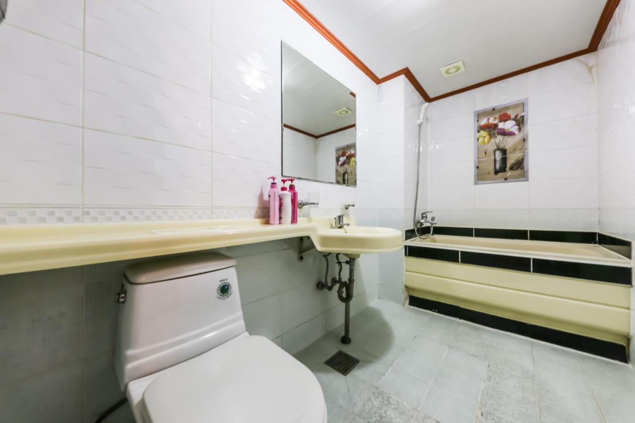 Pine Motel Boryeong Ngoại thất bức ảnh