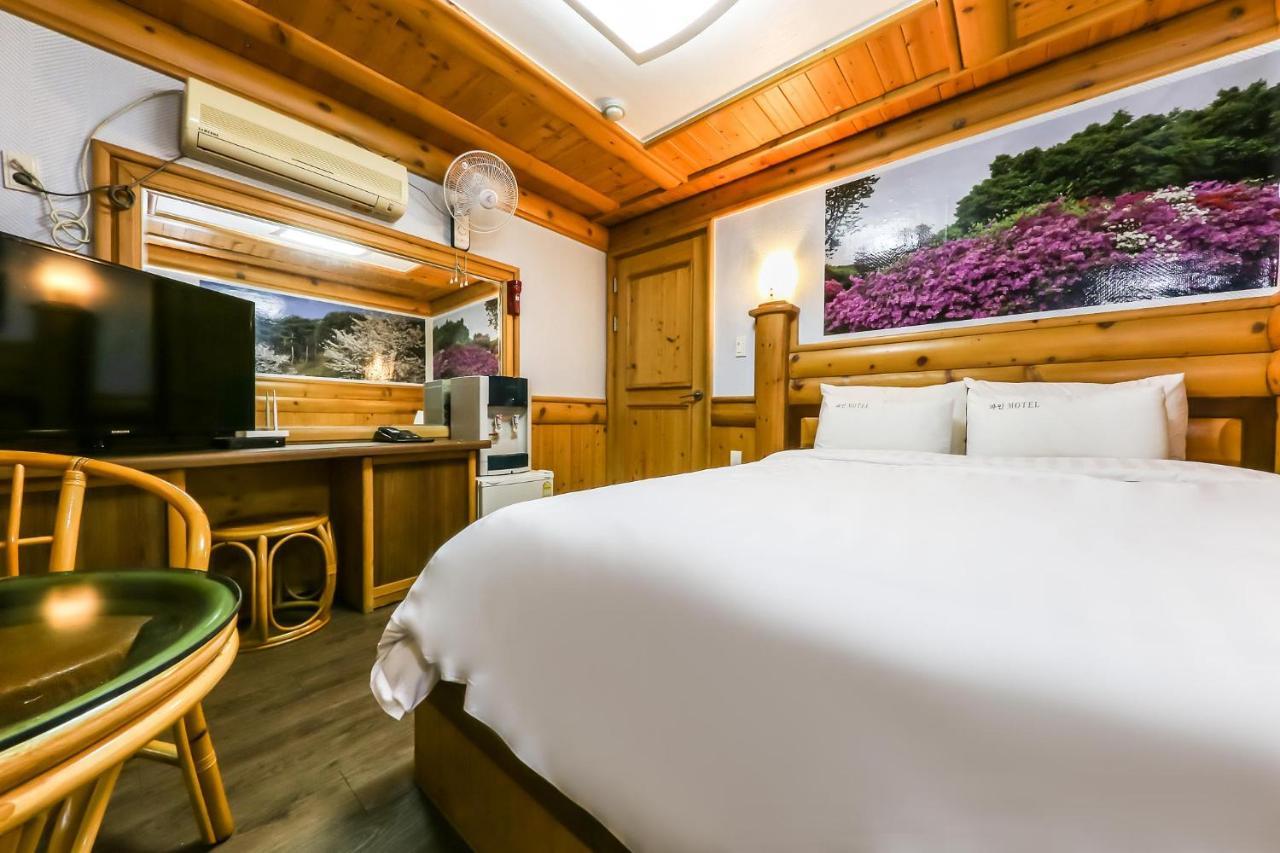 Pine Motel Boryeong Ngoại thất bức ảnh